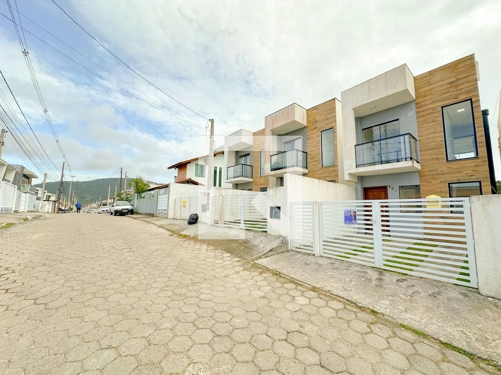 2-bedroom house with a park view — photo 32