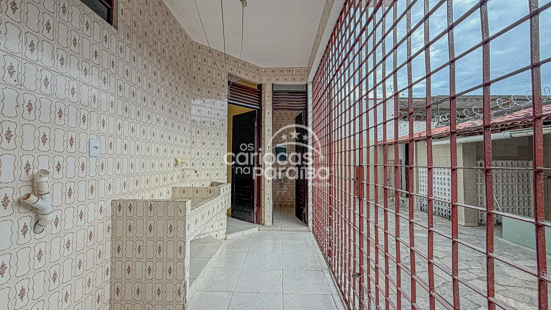 Casa con 3 suites y 5 plazas de garaje con jardín — photo 24