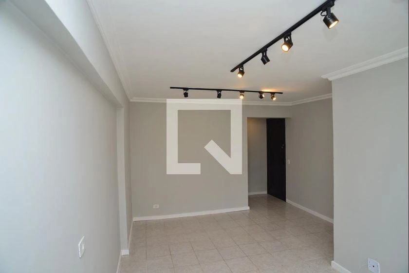 3-bedroom apartment in a building with a gym — photo 15