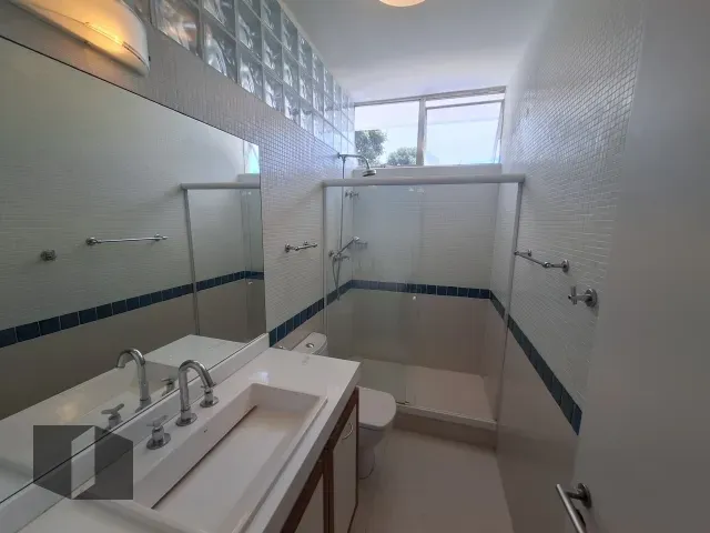 House with 4 bedrooms and 5 bathrooms, gas kitchen — photo 40