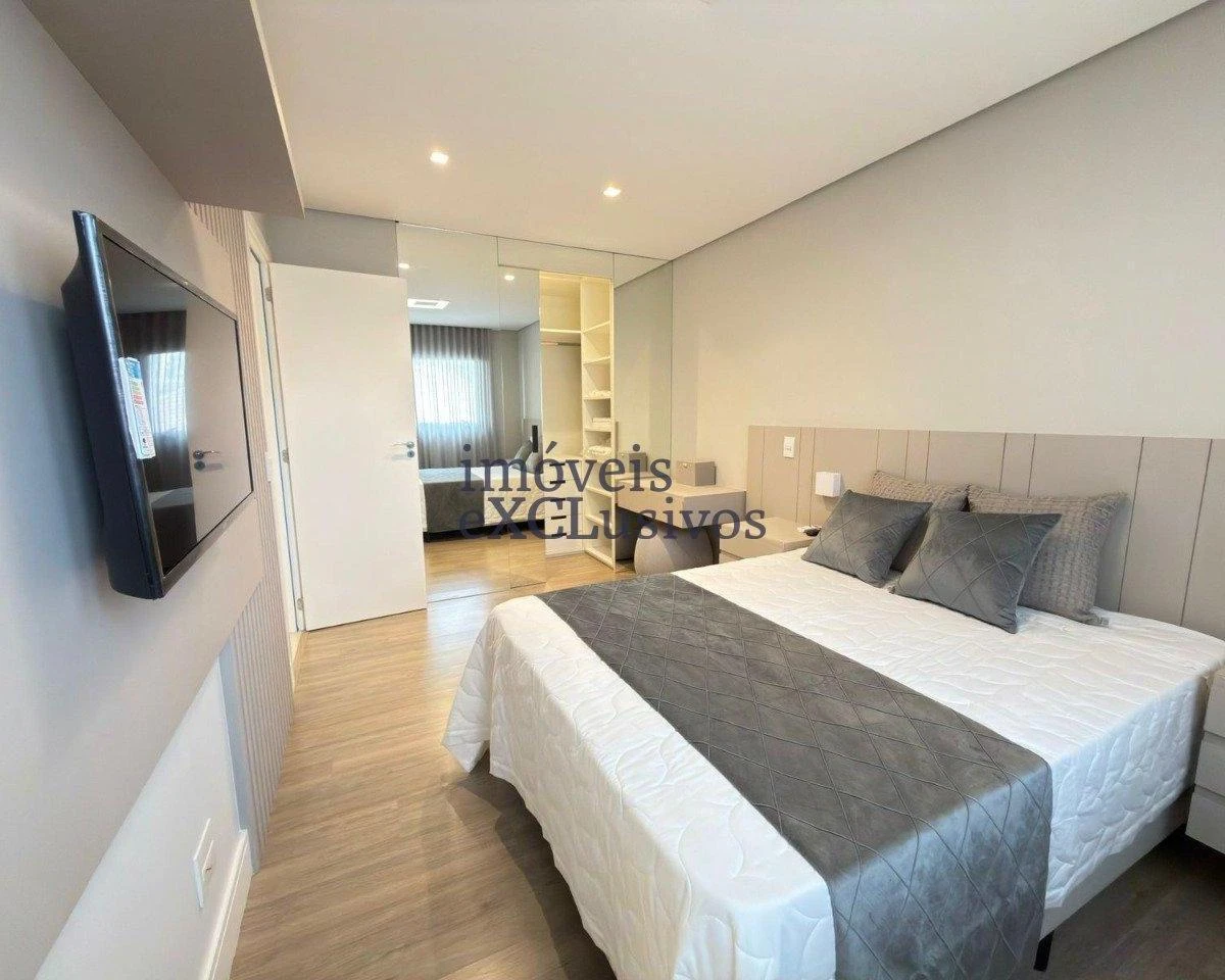 Furnished 1-bedroom apartment with open-plan kitchen — photo 10