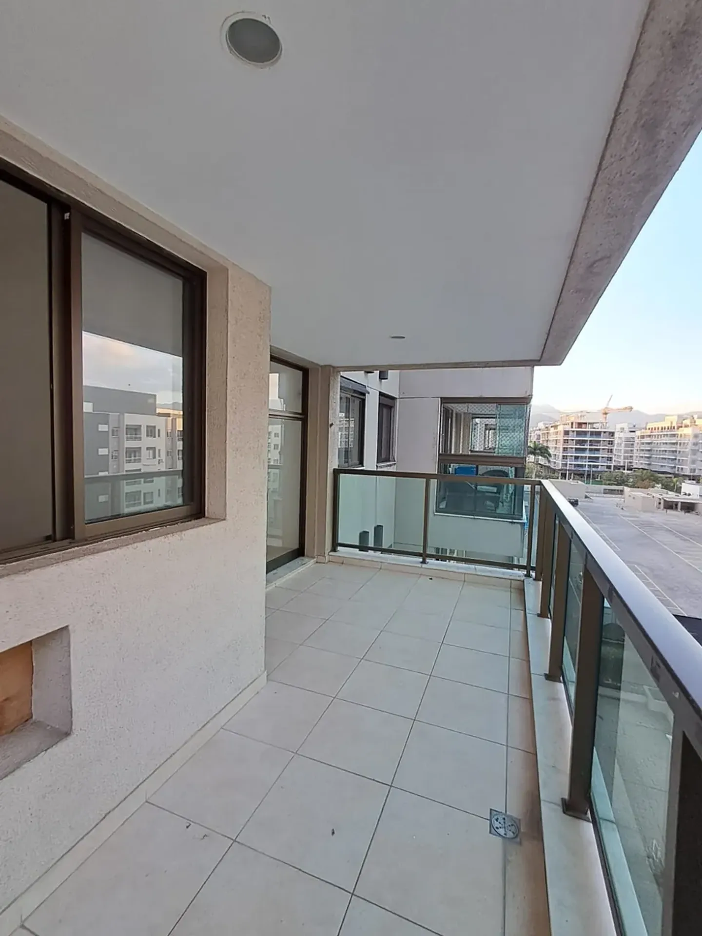 81 m² apartment with balcony and 3 bedrooms on the 5th floor — photo 4