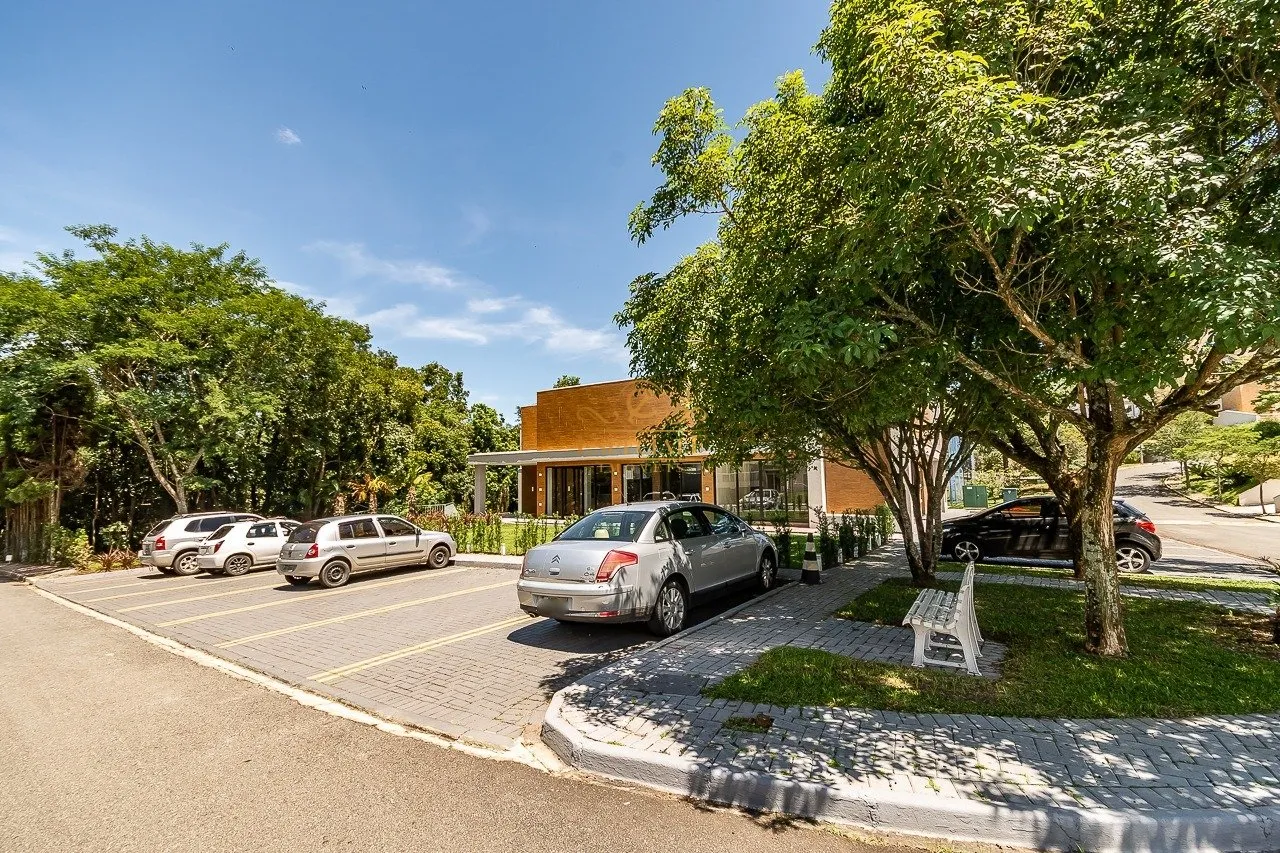 Furnished house with 3 en-suite bedrooms and 631 m²