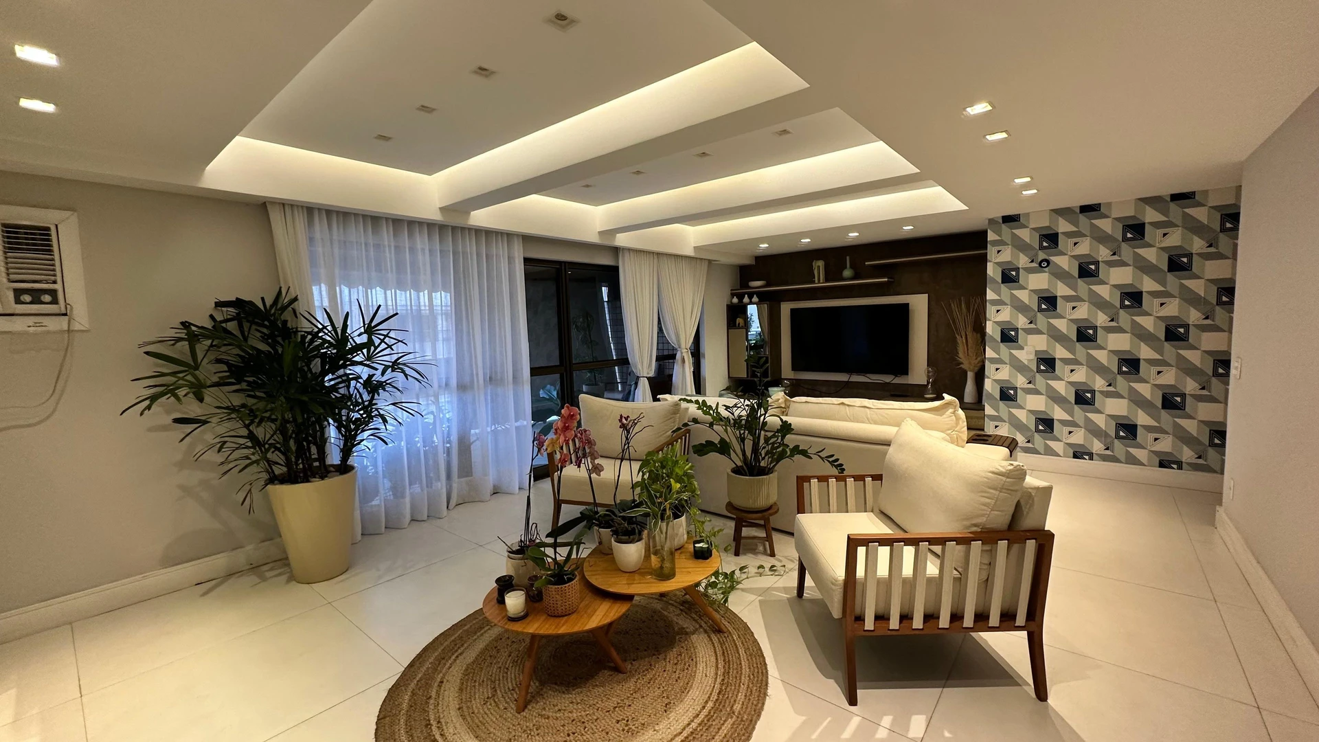 300 m² apartment with a washing machine and a dishwasher — photo 10