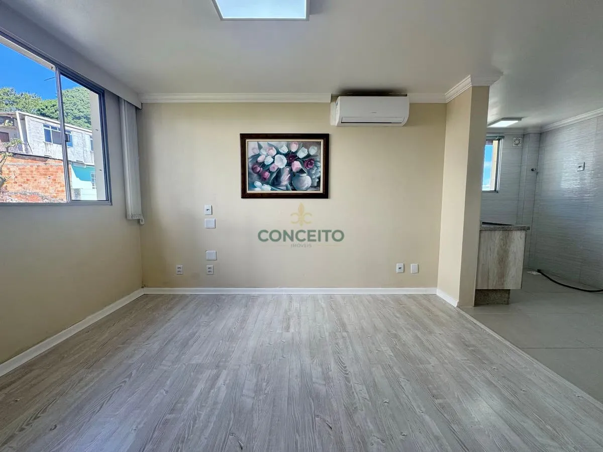 2-bedroom apartment in a building with a gym — photo 18