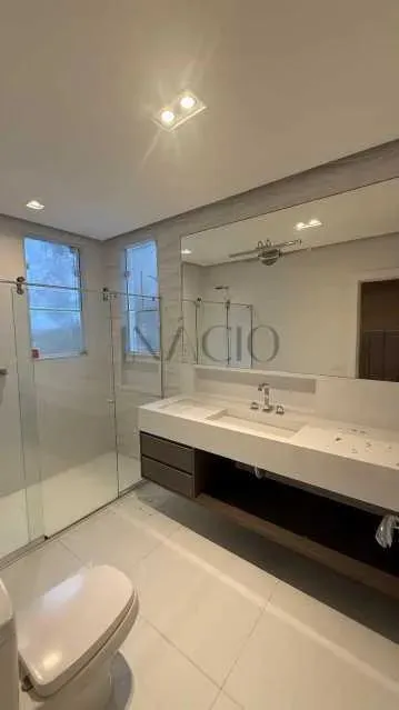 Duplex house with 5 bedrooms and 5 bathrooms — photo 19