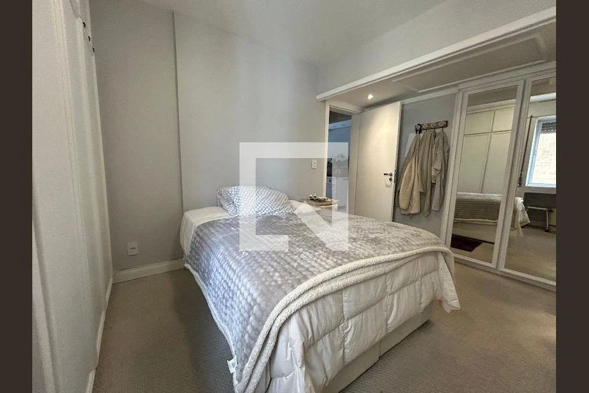 Apartamento de 2 dormitorios con balcón y 3 baños — photo 8