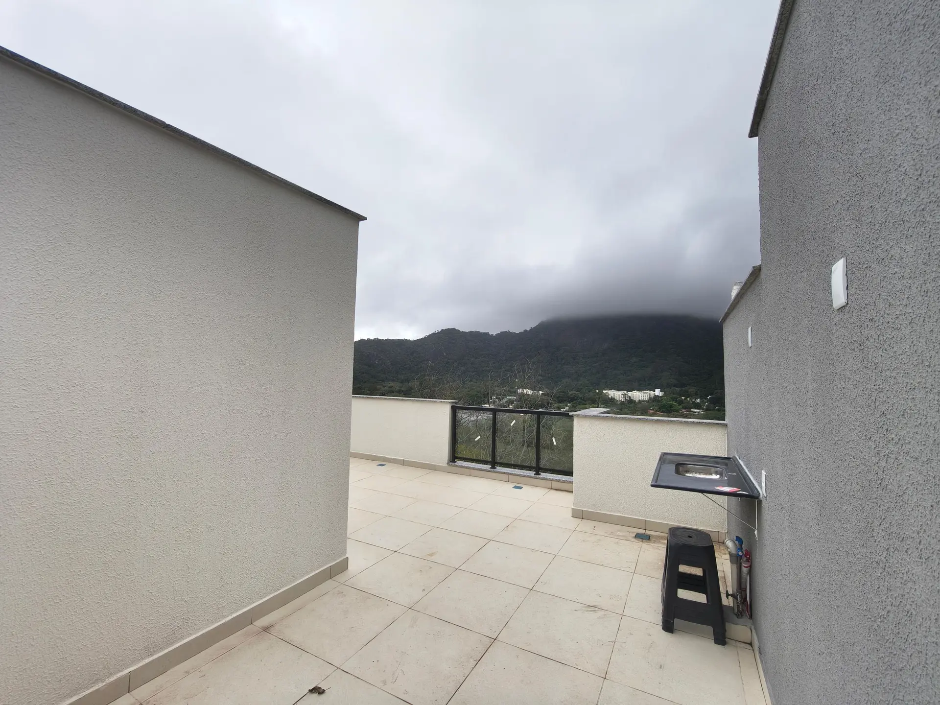 Apartamento mobiliado com 2 quartos, 1 banheiro e varanda — photo 10