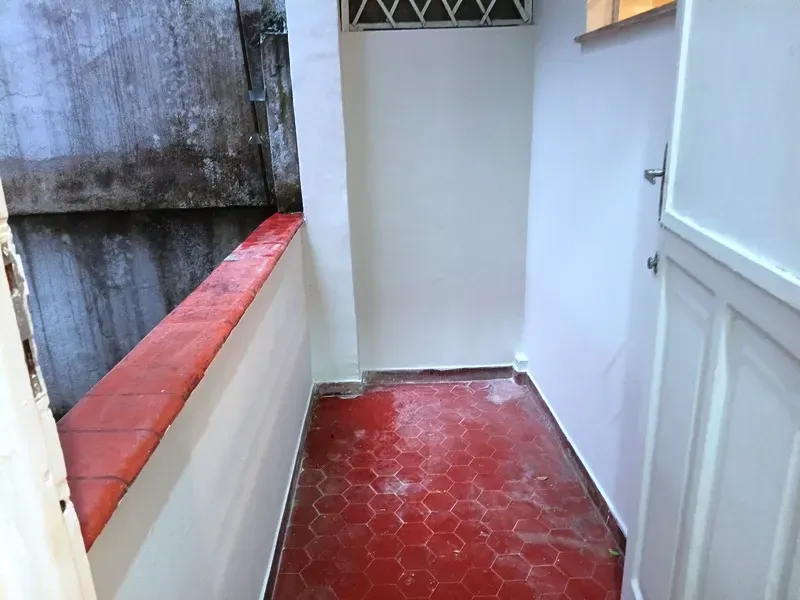 72 m² rental apartment with 2 bedrooms and glass balcony — photo 20