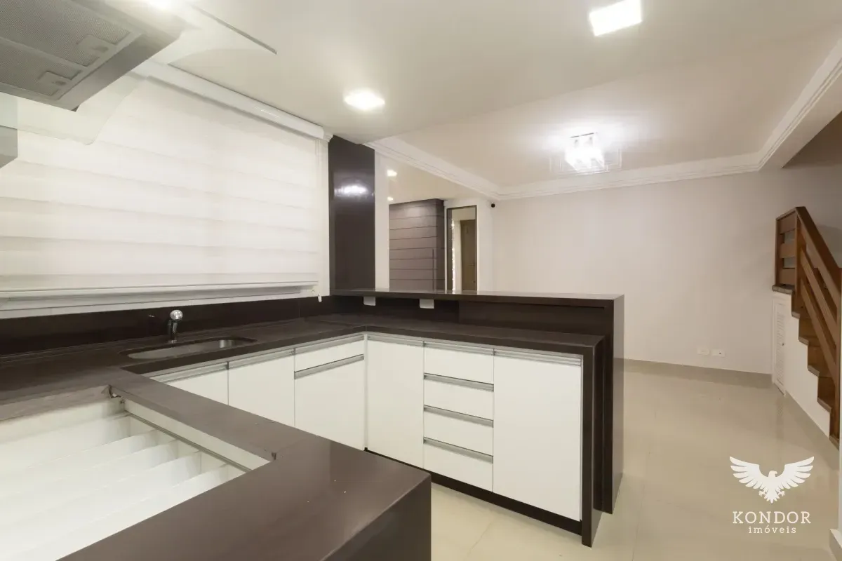3-bedroom house with a home office in Curitiba — photo 27