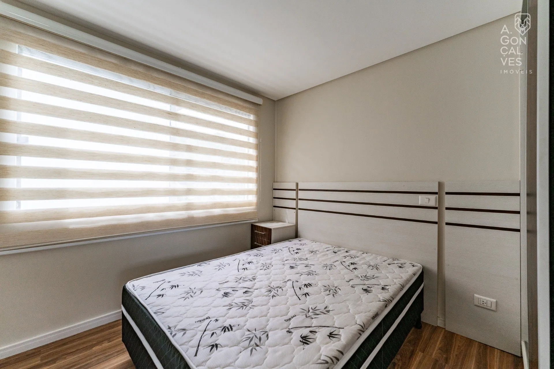 Unfurnished house with 4 bedrooms and 5 bathrooms — photo 18