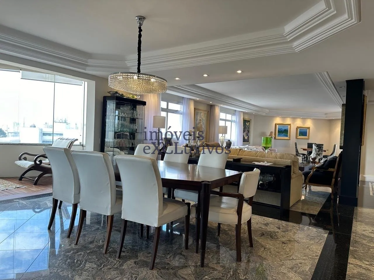 Furnished 4-bedroom apartment with 5 bathrooms — photo 16