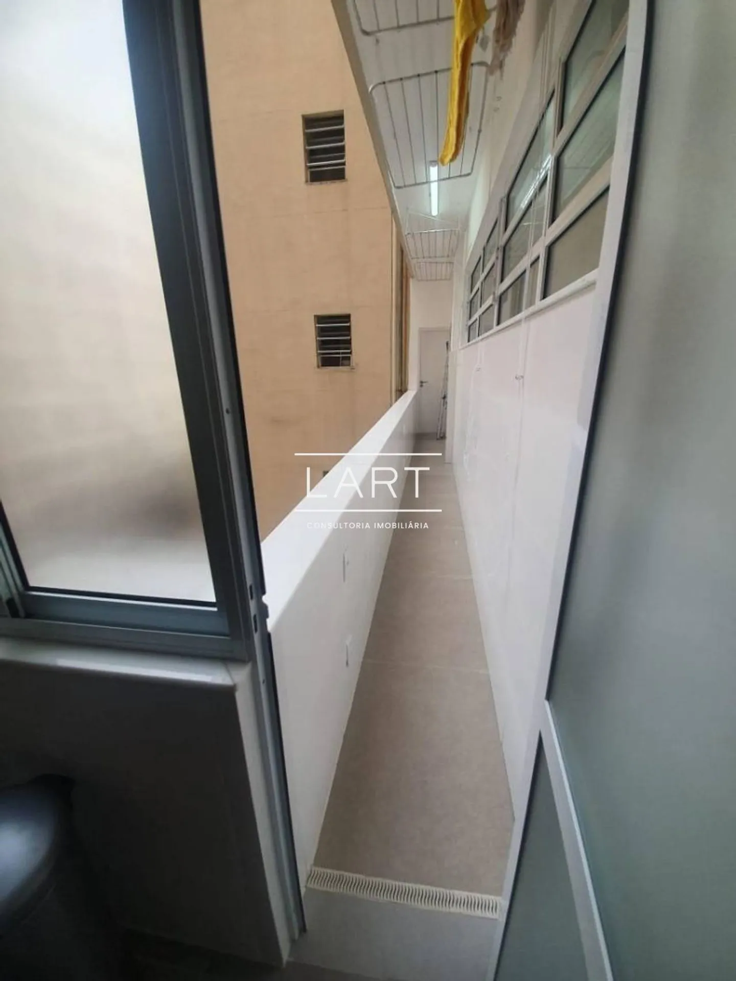 Home office in a 2-bedroom apartment, 110 m² — photo 23