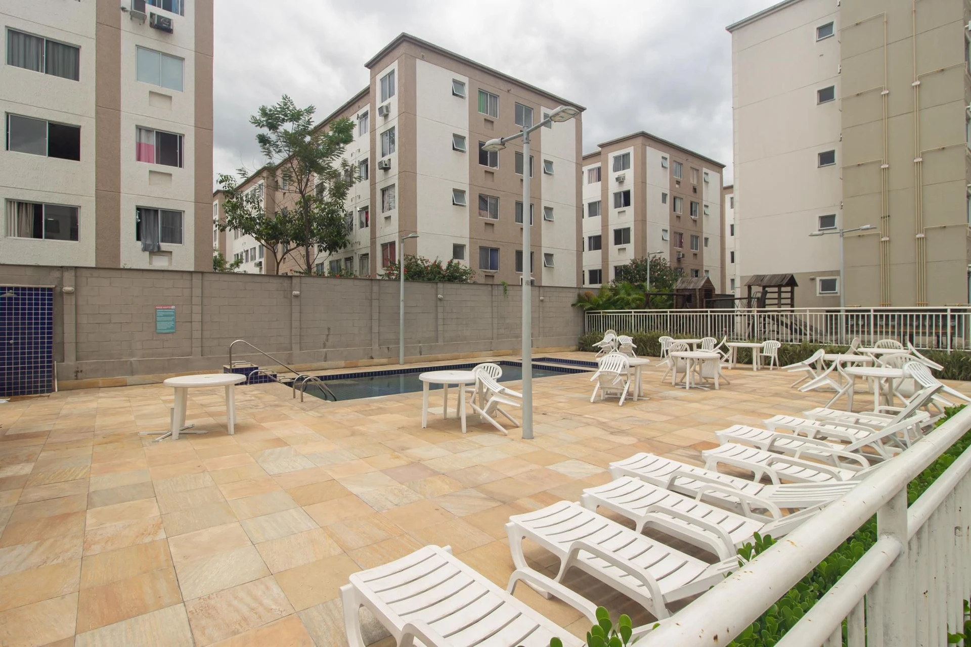 Apartamento com piso de madeira ou laminado, Cosmos — photo 29