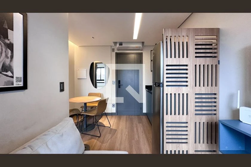 1-bedroom apartment with open-plan kitchen and balcony — photo 6