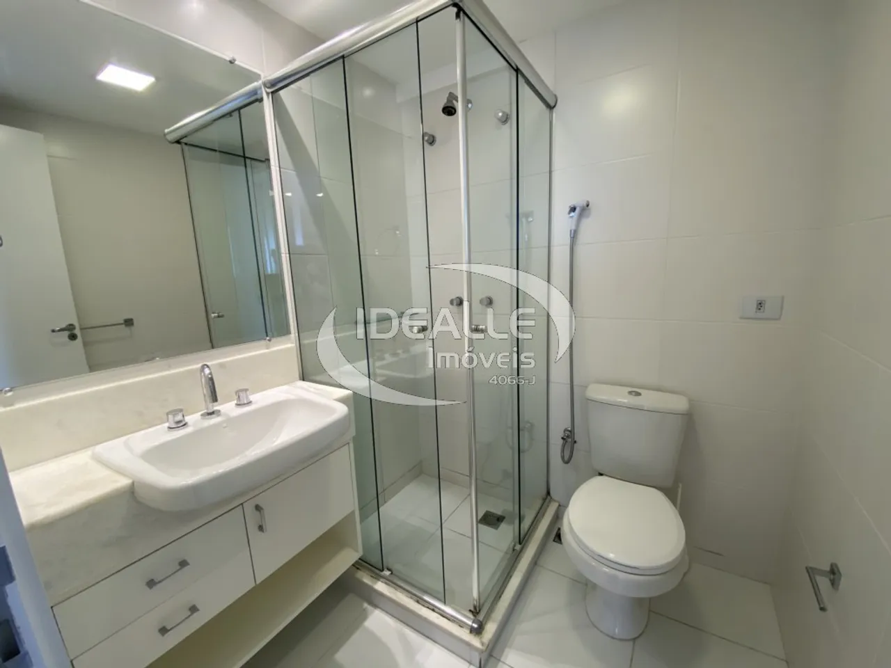 Apartamento para alugar de 1 quarto com sacada e 96 m² — photo 11