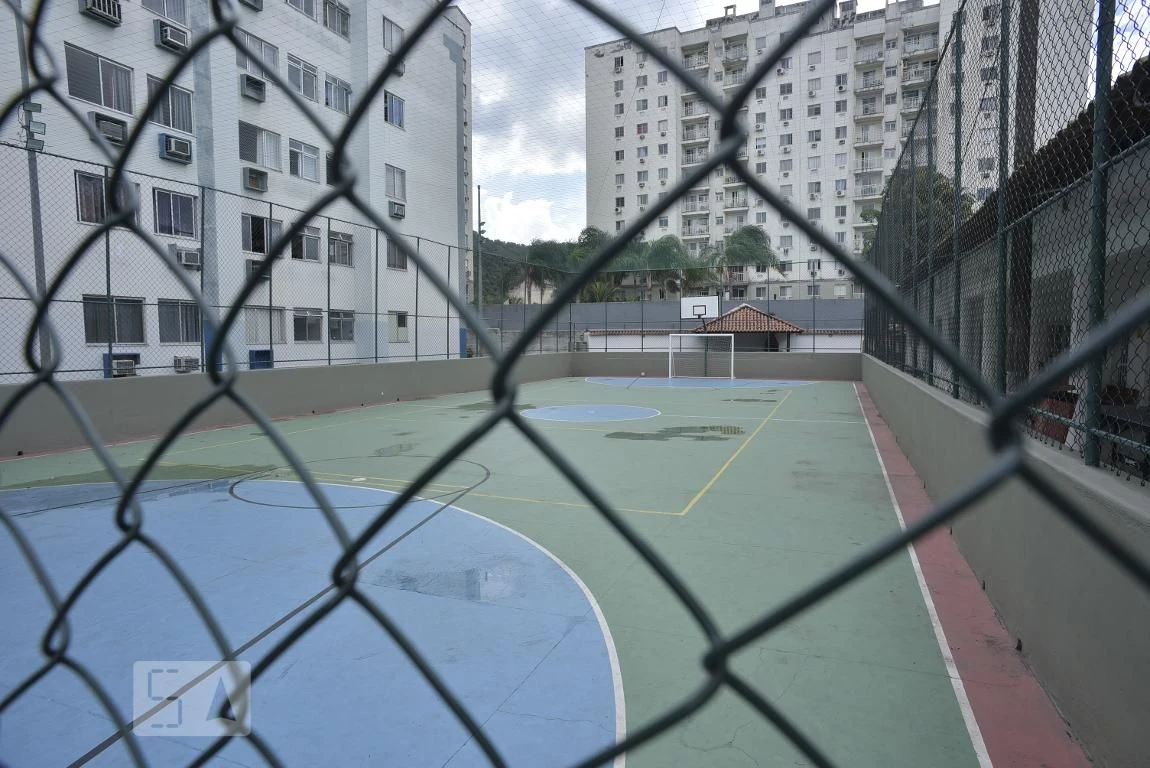 2-bedroom apartment in a building with a gym — photo 12