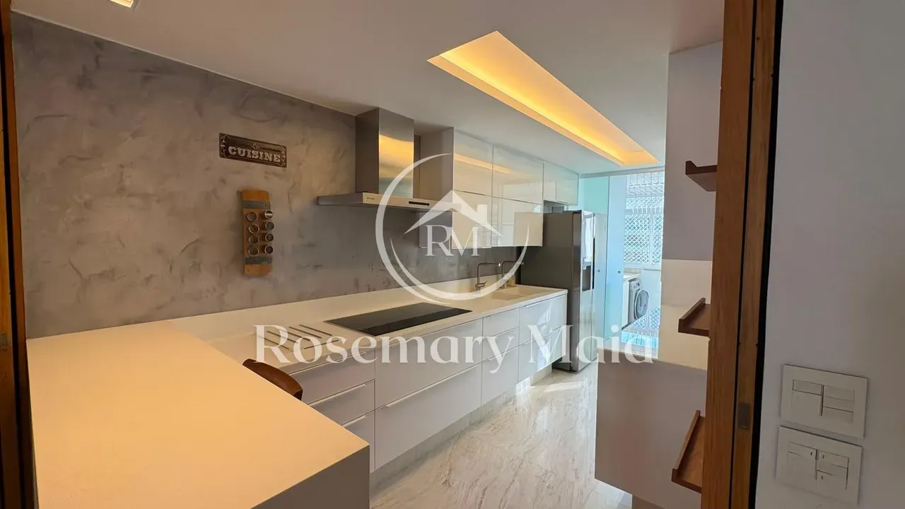 179 m² apartment with 3 bedrooms and 3 parking spaces — photo 28