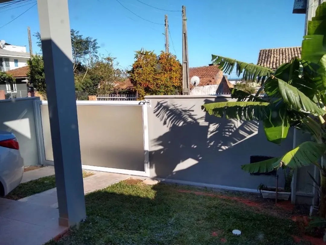 3-bedroom house with a grill on the balcony in Florianópolis — photo 7