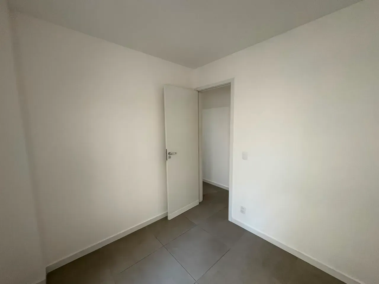 Apartamento sem mobília com 3 quartos e 2 banheiros — photo 16