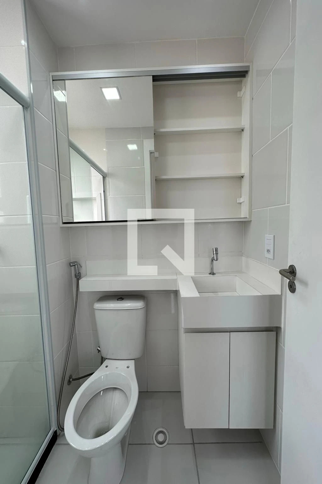Furnished apartment, 50 m², with a glass-enclosed balcony — photo 46