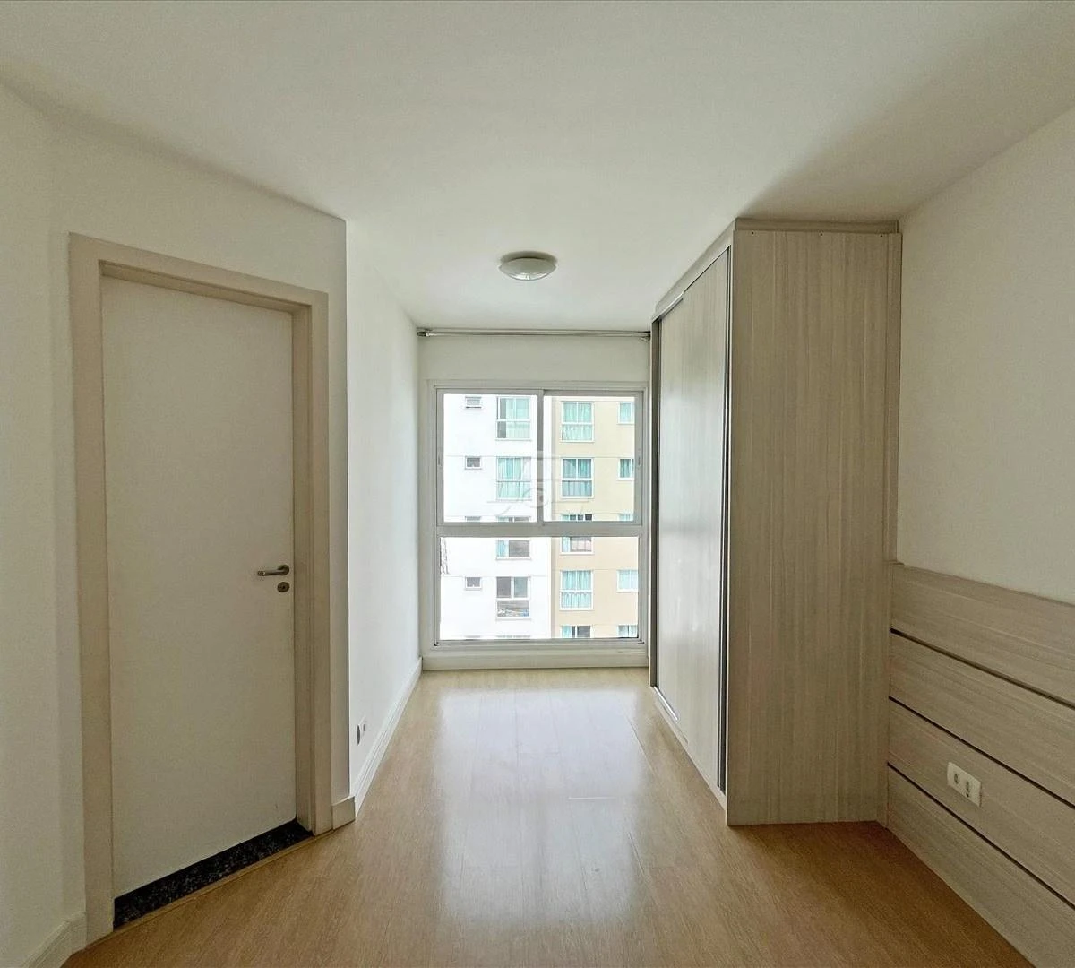 Furnished apartment, 70 m², with a grill on the balcony — photo 6