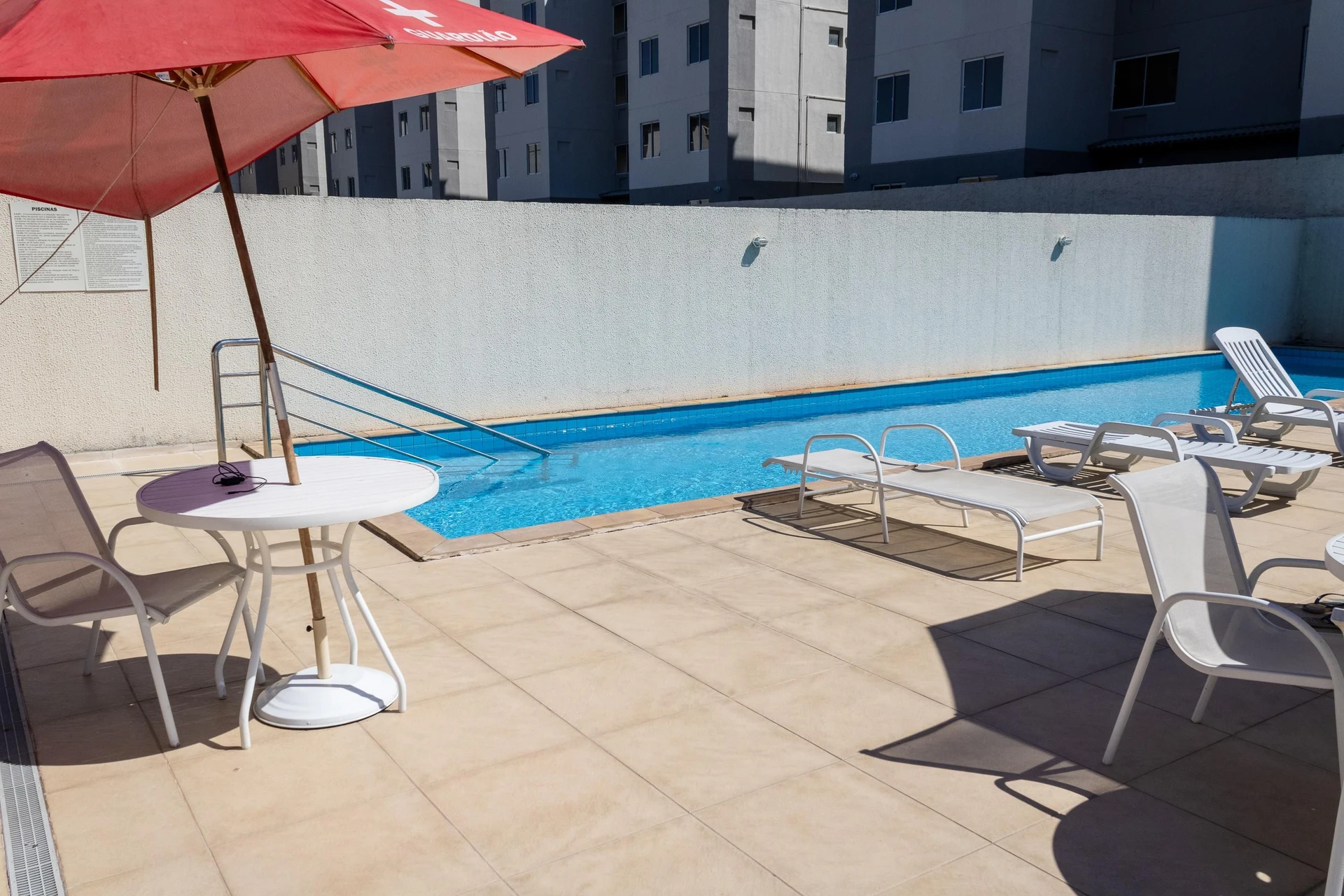 Apartamento de 2 quartos em condomínio com academia — photo 11