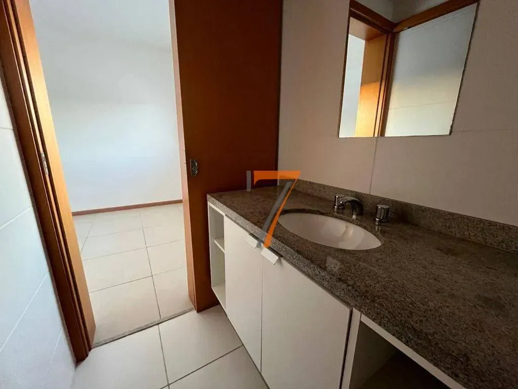 3-bedroom apartment with private garden and 337 m² — photo 17