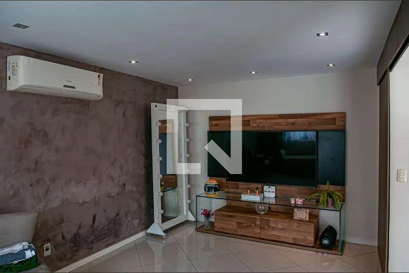 House for rent 480 m² with 4 bedrooms and 6 parking — photo 7