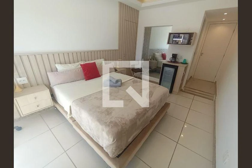 Furnished 30 m² apartment with 1 bedroom and balcony