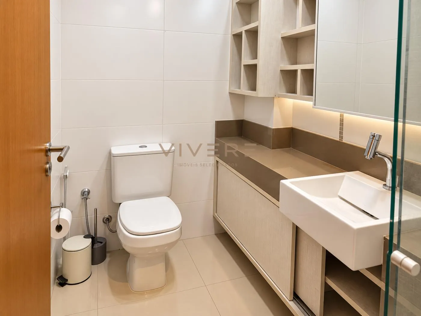 98 m² apartment with a washing machine and a dishwasher — photo 17