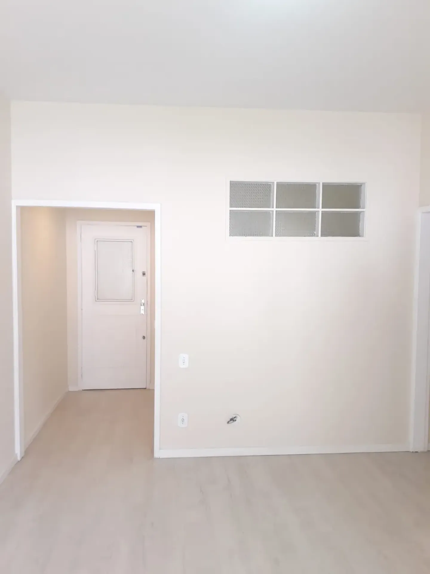 Apartment on the 9th floor with floor-to-ceiling windows — photo 12