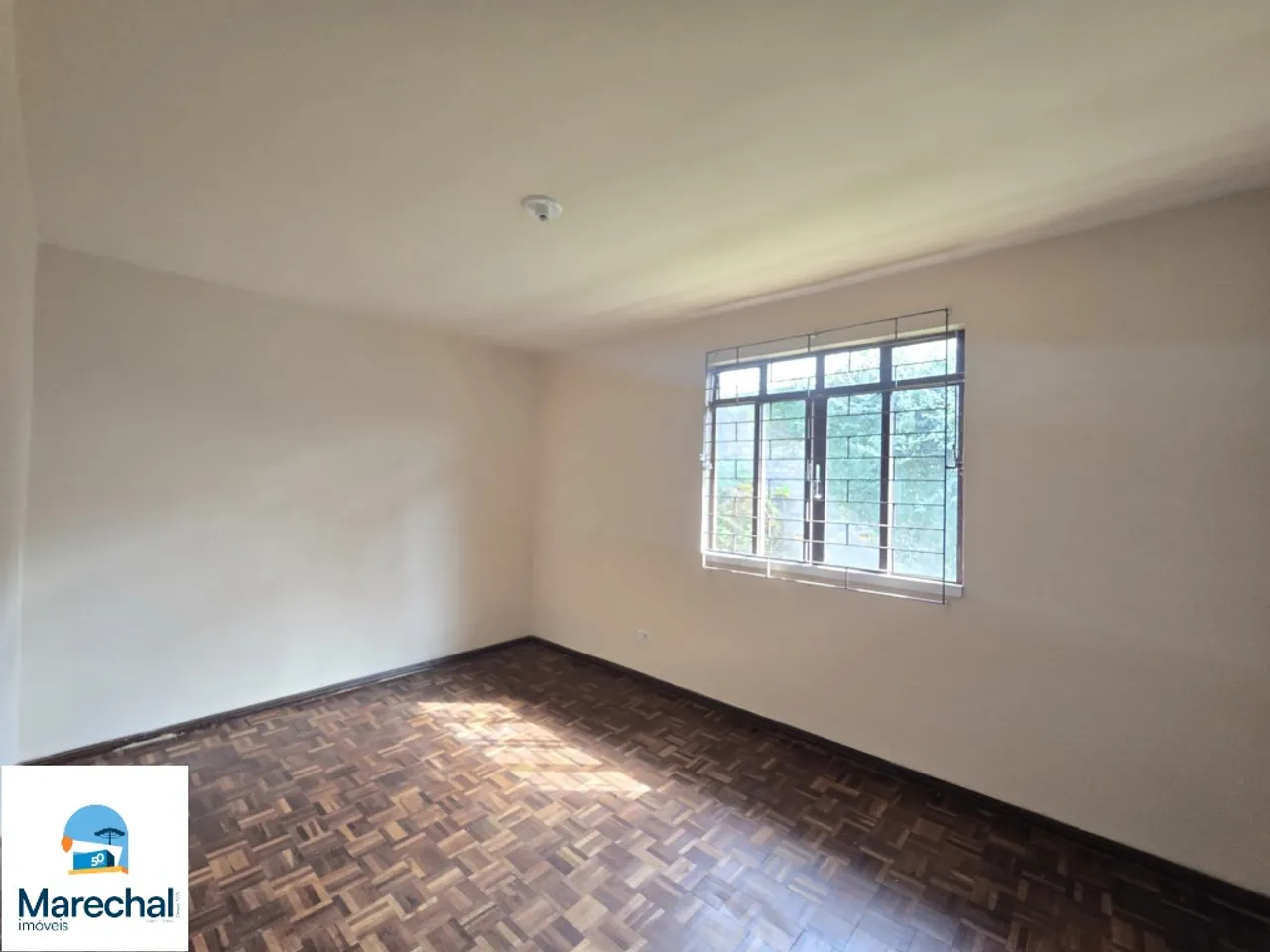 House with 3 bedrooms, 1 en-suite and 4 parking spots — photo 14