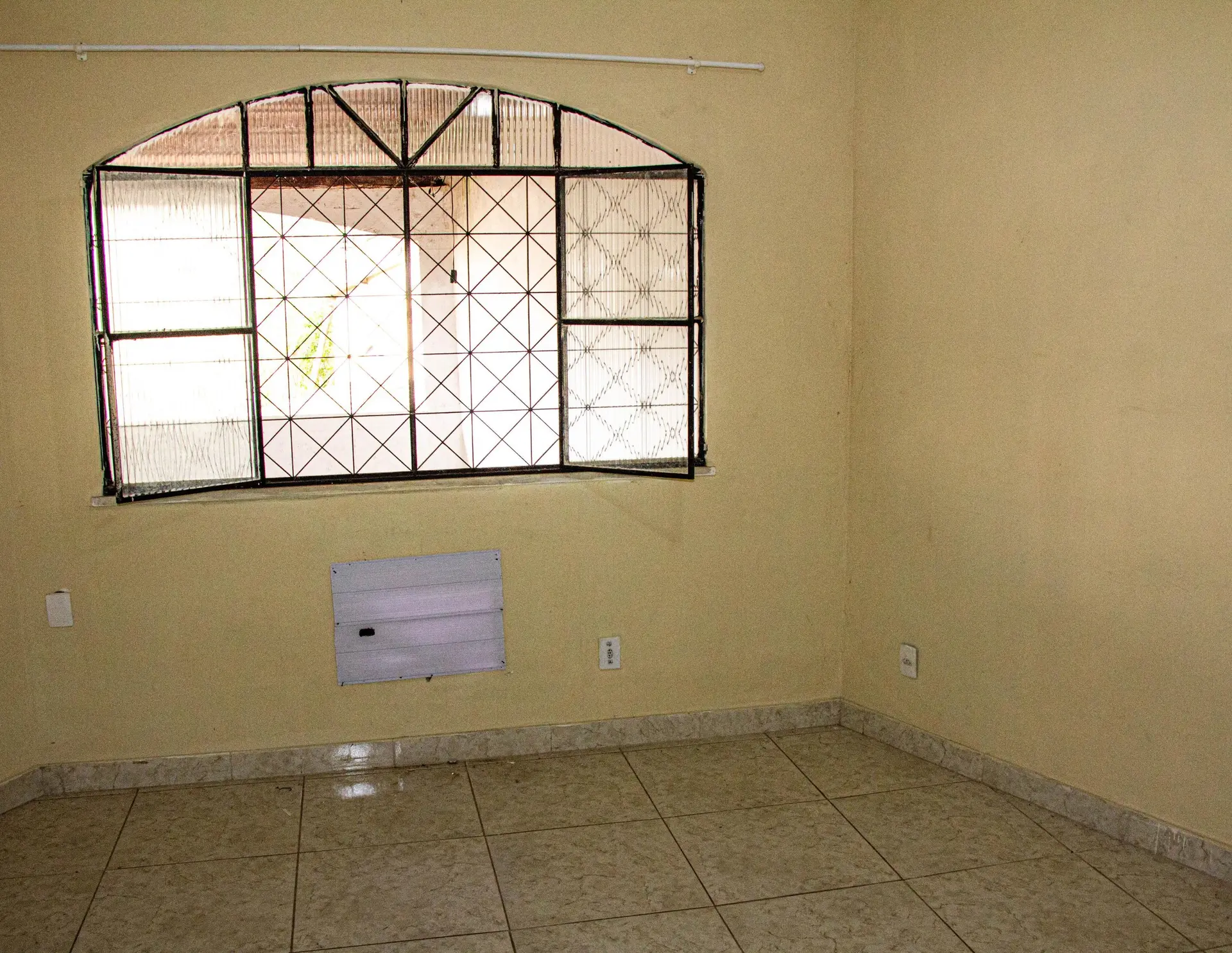 Furnished house with 1 bedroom, 1 bathroom, 2 parking — photo 4