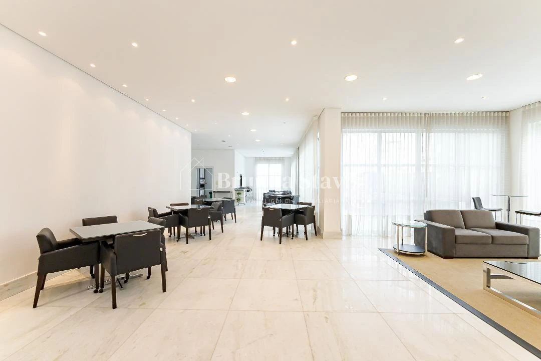 Furnished apartment of 379 m² with 3 en-suite suites — photo 32