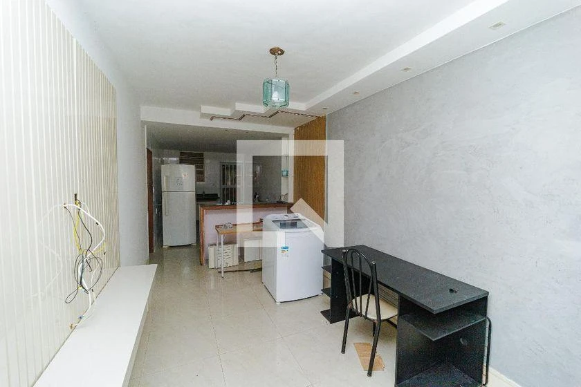 Casa de 208 m² com máquina de lavar e espaço de home office