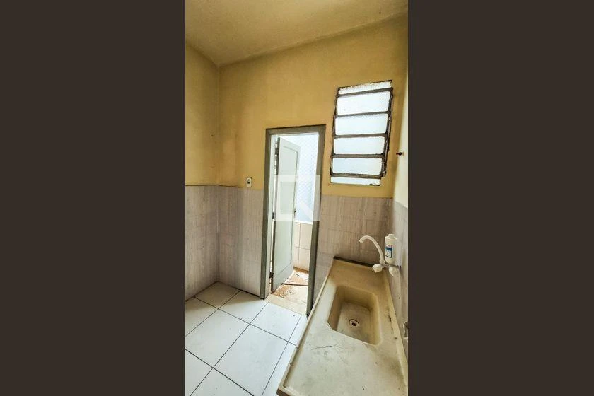58 m² rental apartment with 2 bedrooms and balcony — photo 7