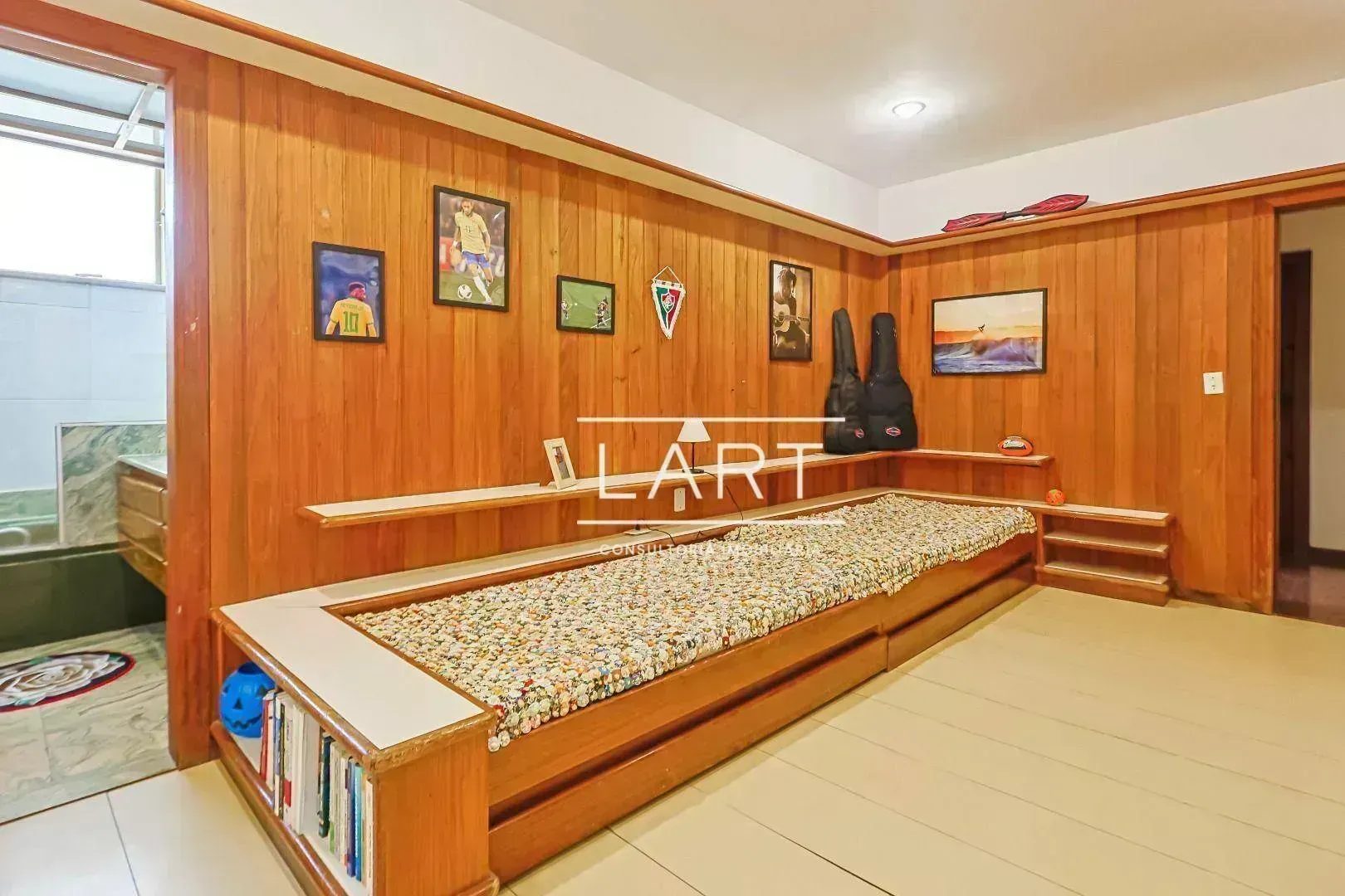Будинок 800 м² з 6 спальнями-сюїтами та 9 ванними — photo 13