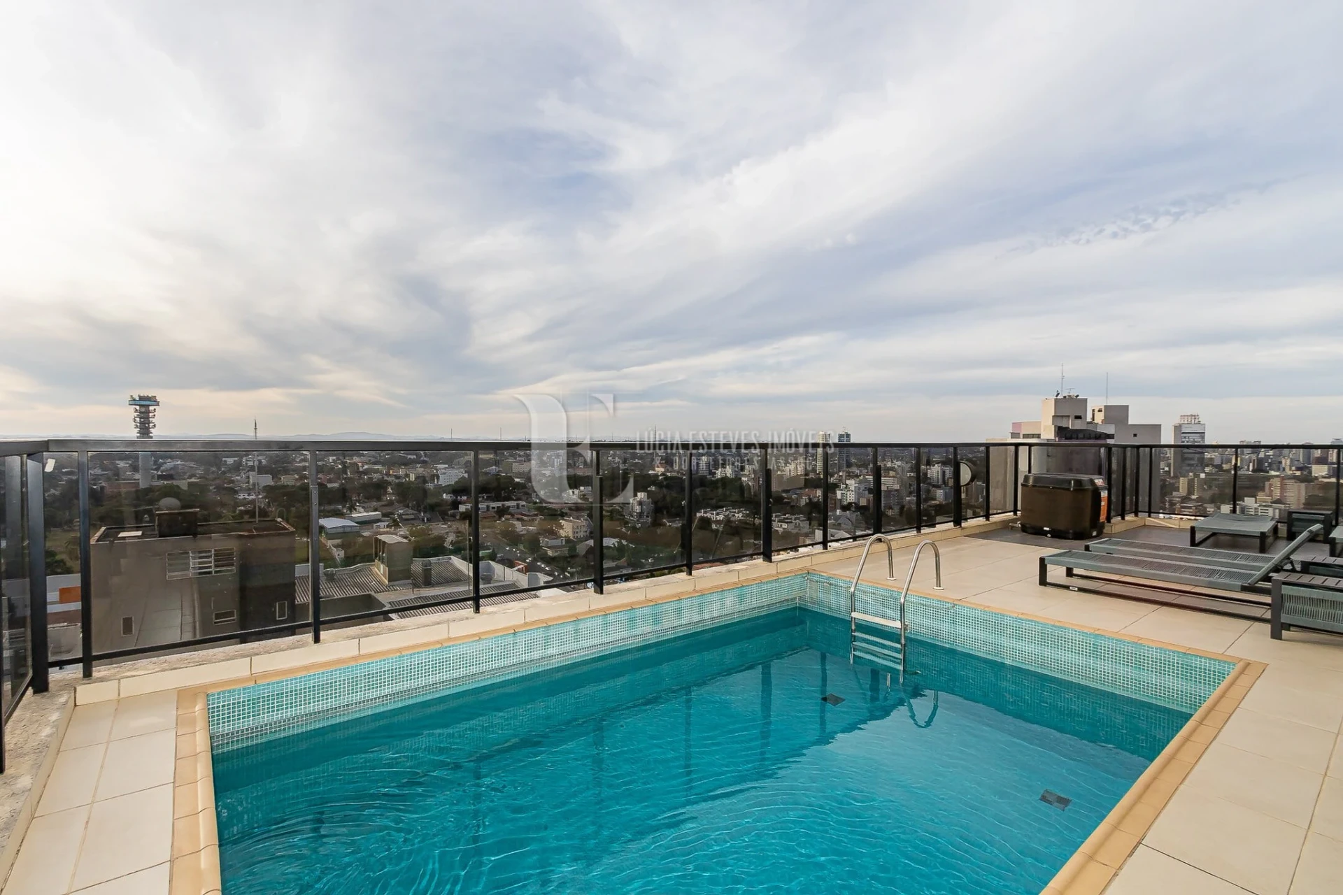 1-bedroom apartment with a private BBQ area — photo 19