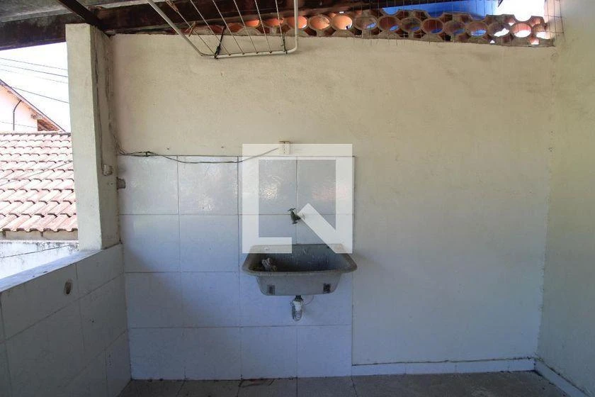 Unfurnished house with 3 bedrooms and 200 m² — photo 21
