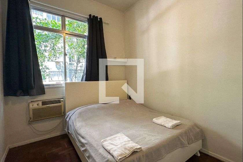 Furnished 40 m² apartment with 1 bedroom and 1 bathroom — photo 3