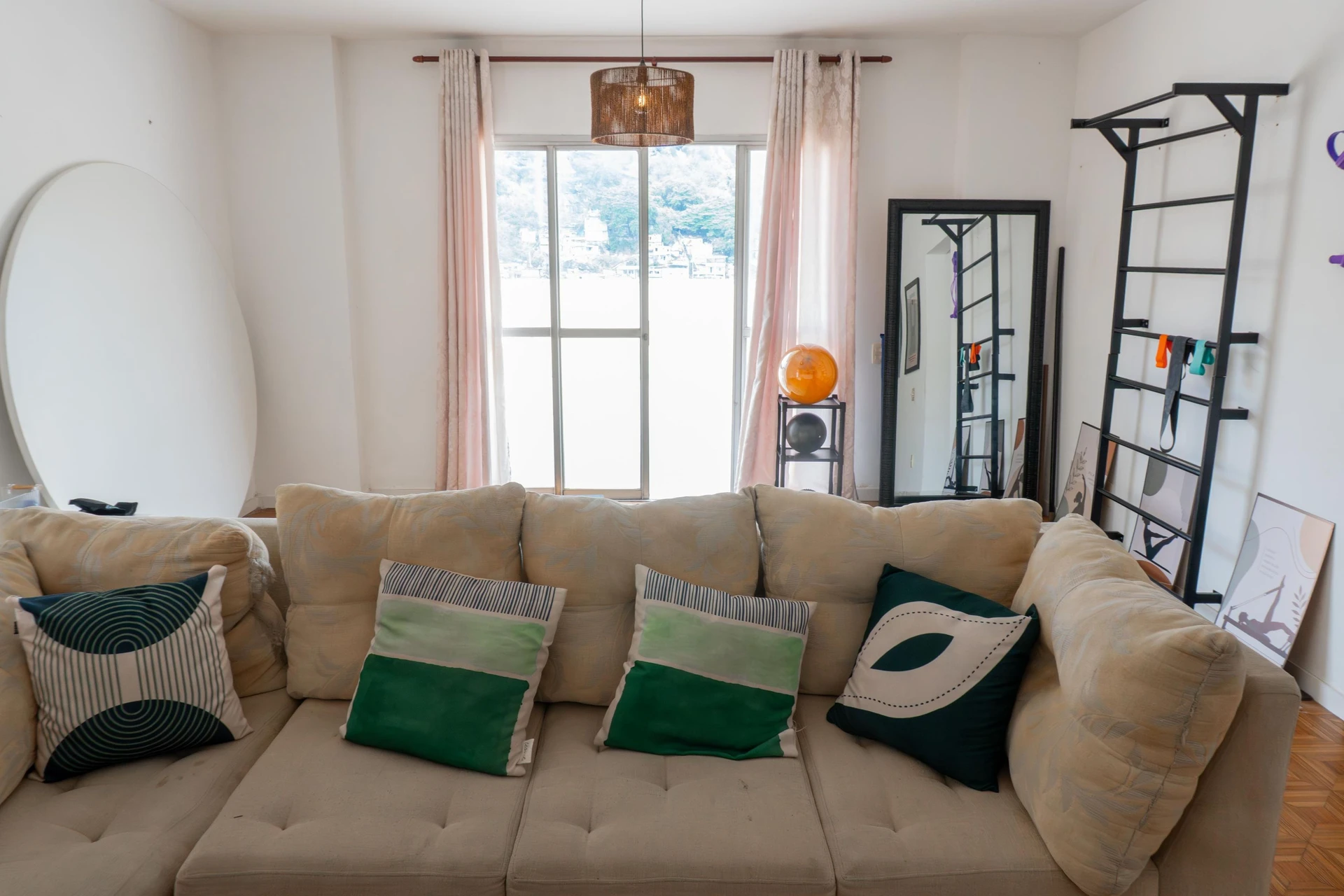 Furnished apartment, 504 m², with a mountain view — photo 31