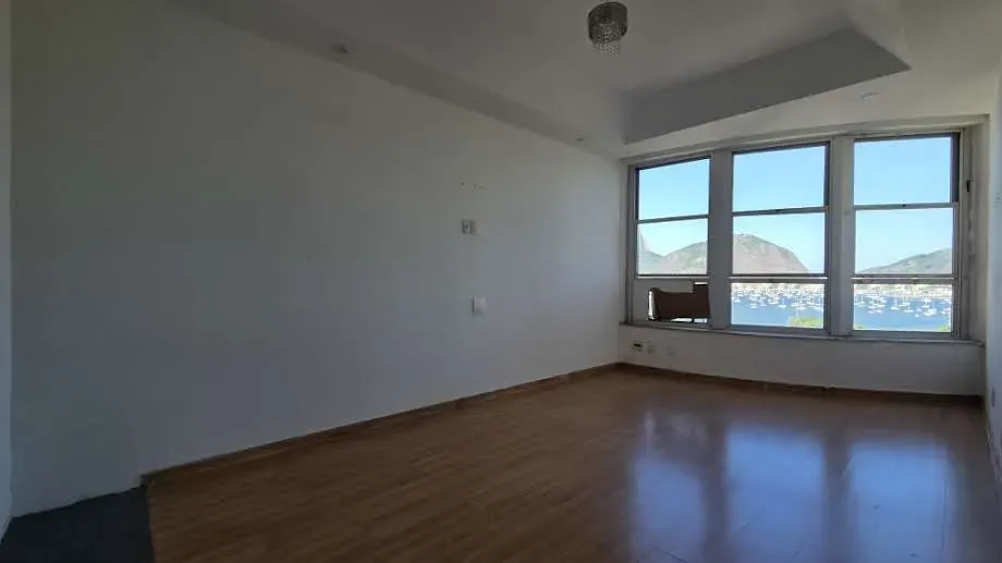 190 m² apartment with 4 bedrooms and 4 bathrooms — photo 26