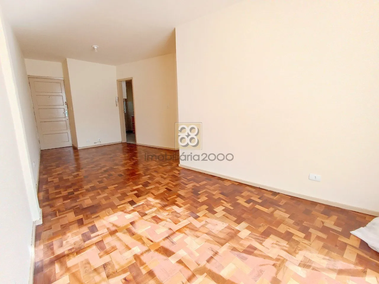 Apartment, 62 m², with wood or laminate floors — photo 5