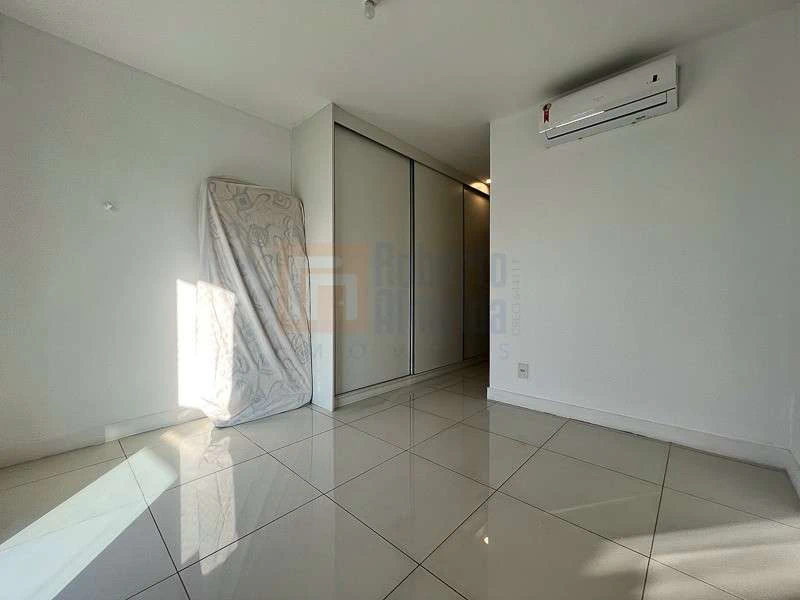 236 m² apartment with 4 en-suite bedrooms and gourmet balcony — photo 9