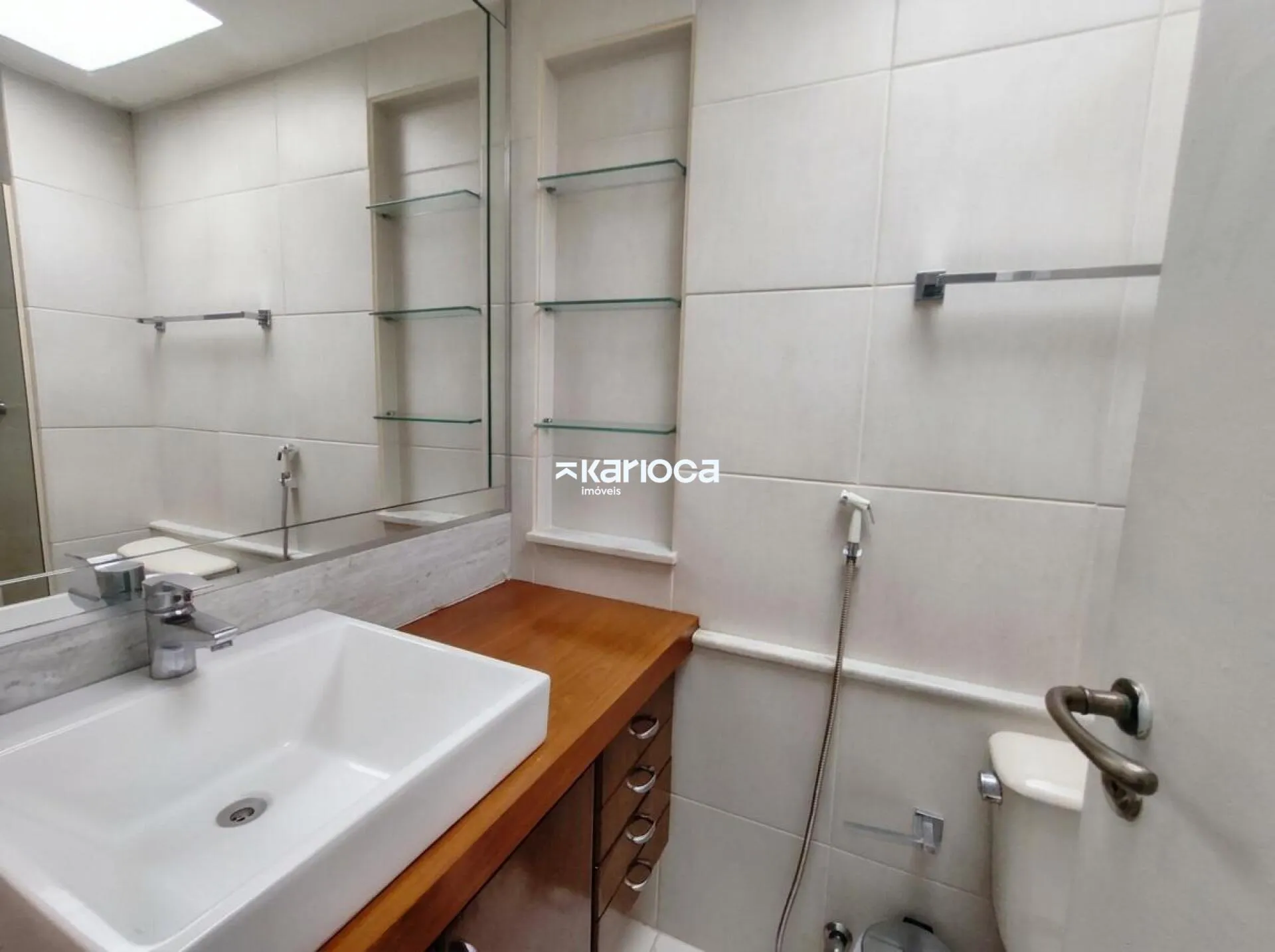 Duplex penthouse with 2 en-suite bedrooms and floor-to-ceiling windows — photo 25