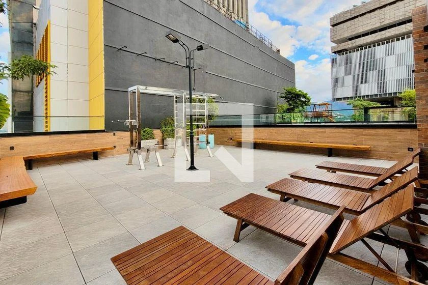 Apartamento de 2 quartos com cozinha separada — photo 31