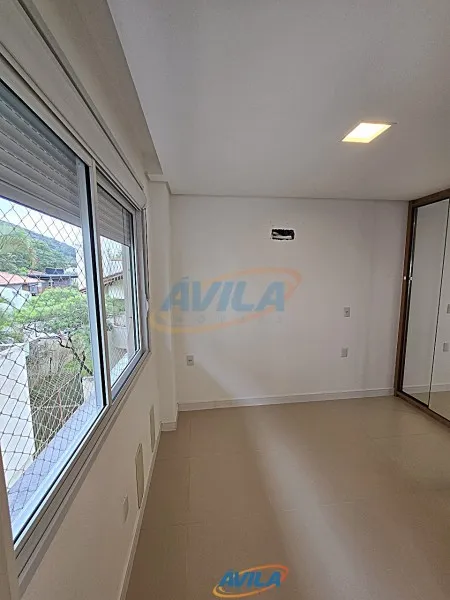 One-bedroom, 40 m² apartment in Florianópolis — photo 10