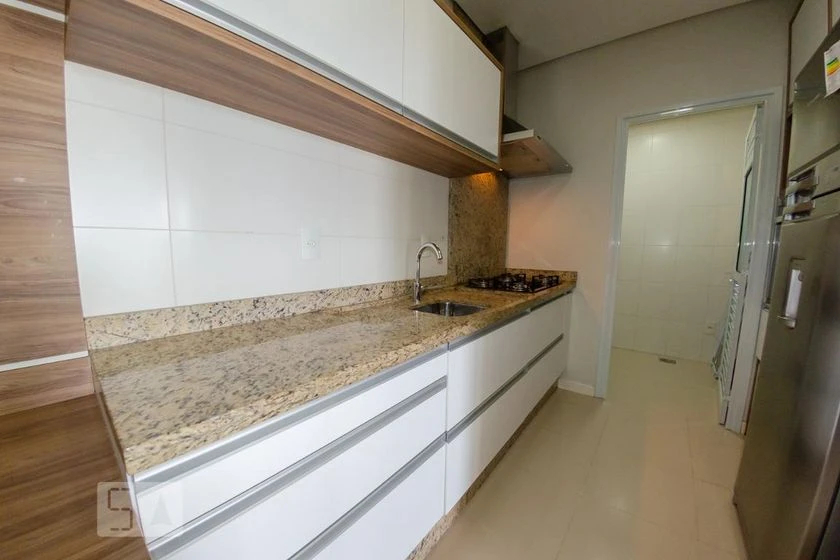 Apartamento amueblado con 2 dormitorios y cocina integrada — photo 2