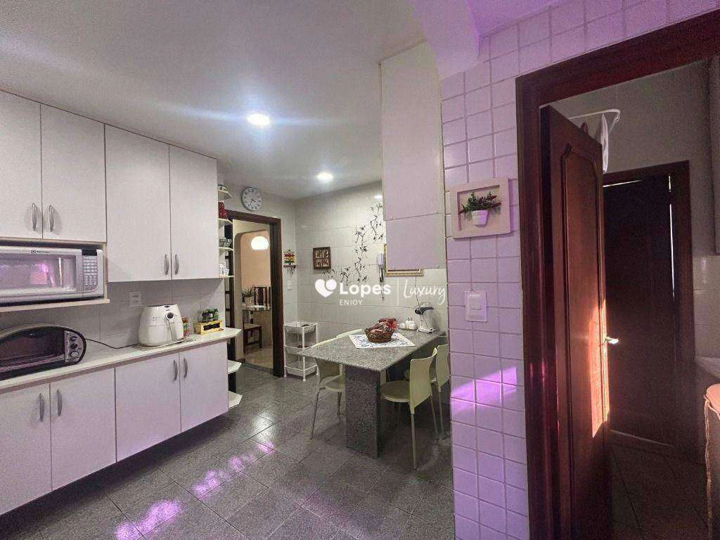 Cobertura mobiliada de 5 quartos com lavanderia e 209 m² — photo 28